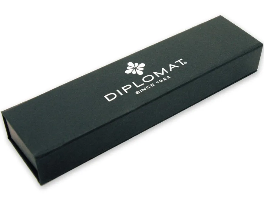 Diplomat Traveller Black Lacquer Fountain Pen