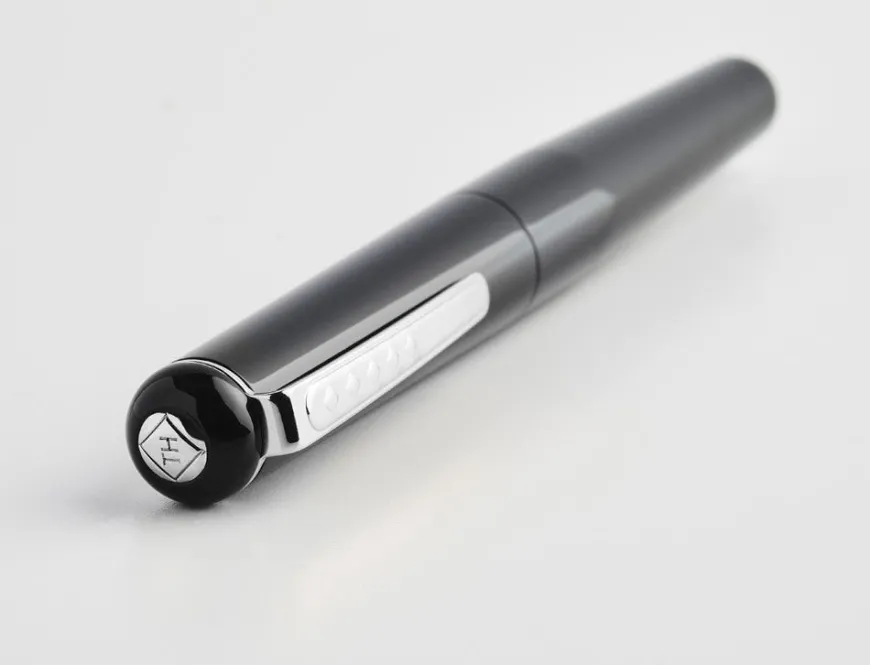 Tom Hessin Charles Collection Birmingham Noir Fountain Pen